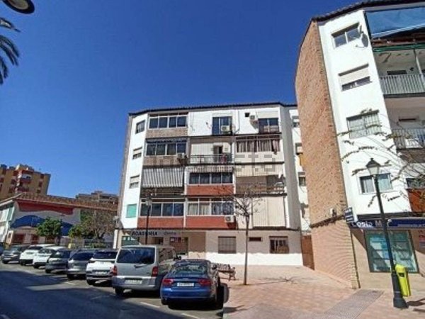 Piso en Calle La Paz - Calle LA PAZ - vivienda en Fuengirola barata