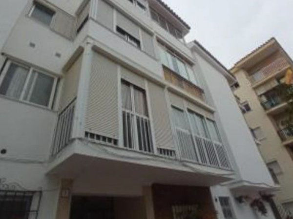 Piso en Calle Nuestra Señora de los Remedios, 7 - Calle Nuestra Señora de los Remedios, 7 - vivienda en Estepona barata