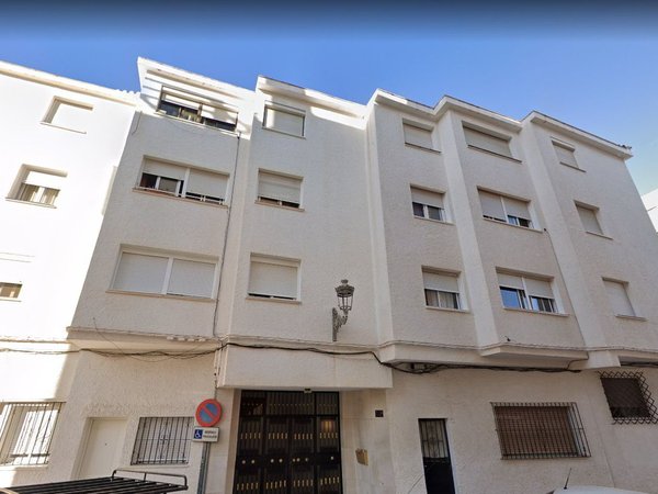 Piso en Calle Delfín - Calle Delfín - vivienda en Estepona barata
