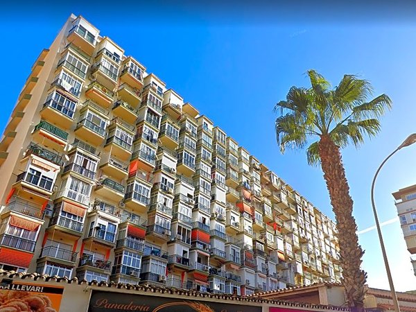 Piso en Avenida de los Manantiales - Avenida de los Manantiales - vivienda en Torremolinos barata