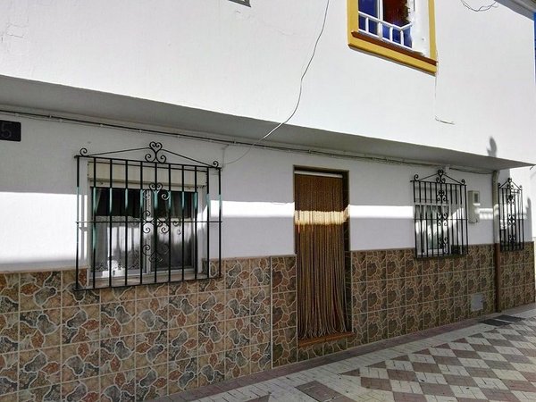 Chalet - barrio Puerto de Estepona - vivienda en Estepona barata