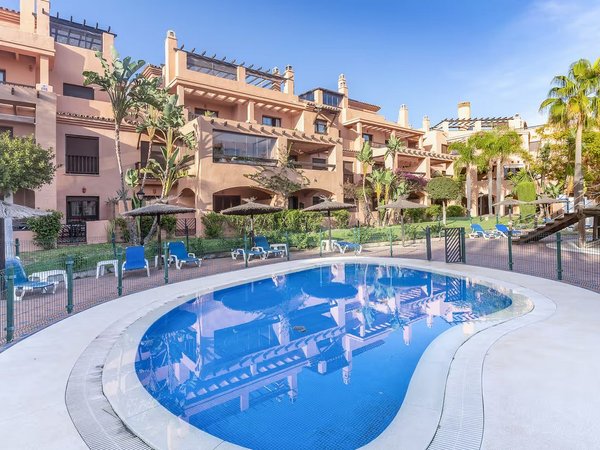 Piso en avenida Matas Verdes, 1 - avenida Matas Verdes, 1 - vivienda en Estepona barata