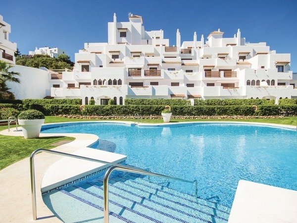 Piso en calle Faraján - calle Faraján - vivienda en Estepona barata