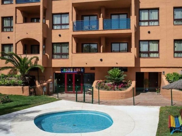 Piso - barrio Bel-Air - vivienda en Estepona barata