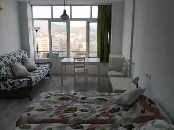 Estudio - barrio Manantiales - Estación de Autobuses - vivienda en Torremolinos barata