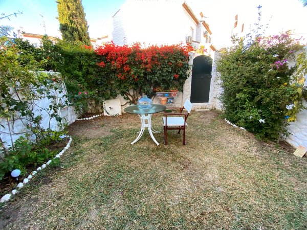 Piso en Calle Virgo - Calle Virgo - vivienda en Estepona barata