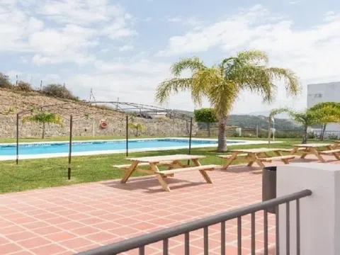 Dúplex en calle Sidney - calle Sidney - vivienda en Estepona barata