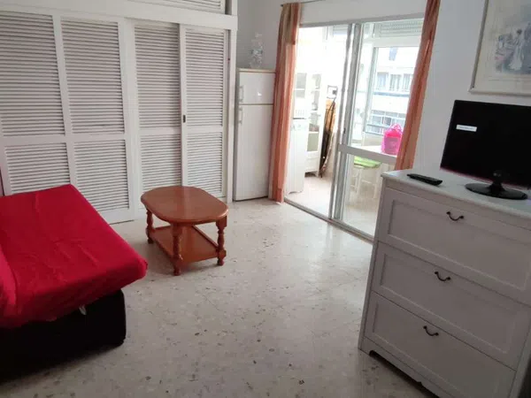 Estudio - barrio Manantiales - Estación de Autobuses - vivienda en Torremolinos barata