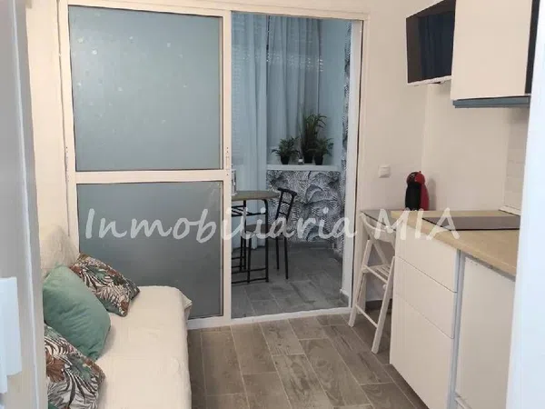 Estudio - barrio Manantiales - Estación de Autobuses - vivienda en Torremolinos barata