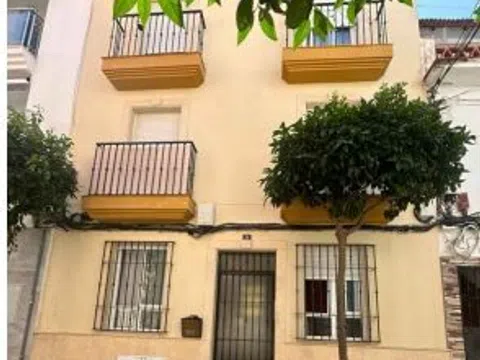 Piso - Zona Puerto Deportivo - vivienda en Fuengirola barata