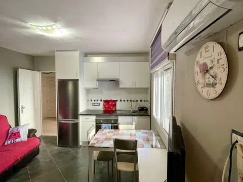 Piso en calle Alpujarras s/n - calle Alpujarras s/n - vivienda en Torremolinos barata
