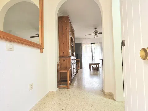 Piso en calle Puerto Real - calle Puerto Real - vivienda en Torremolinos barata