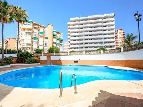 Piso - Zona Puerto Deportivo - vivienda en Fuengirola barata