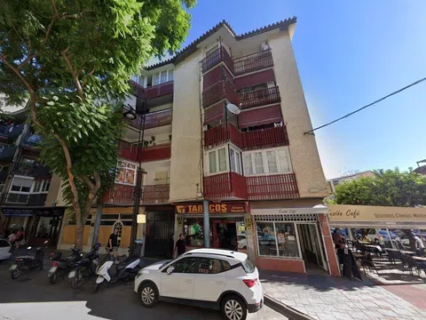 Piso en calle Álvarez Quintero - calle Álvarez Quintero - vivienda en Fuengirola barata