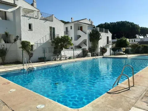 Piso en calle Lubina - calle Lubina - vivienda en Estepona barata