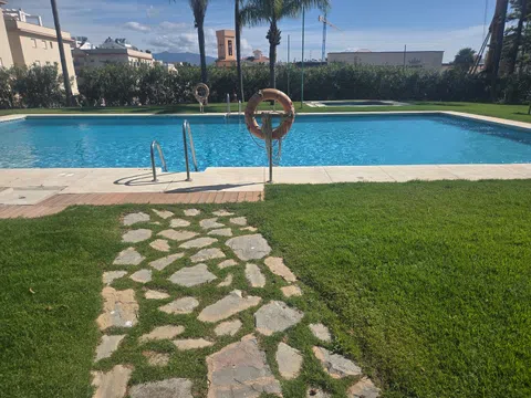 Piso - Barrio Puerto de Estepona - vivienda en Estepona barata
