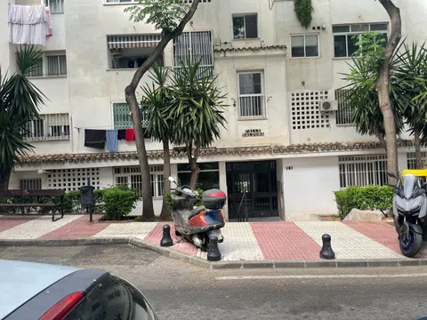 Piso en calle Salduba - calle Salduba - vivienda en Marbella barata