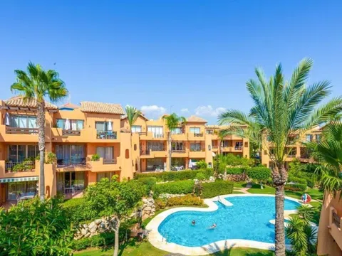 Piso - Barrio Bel-Air - vivienda en Estepona barata