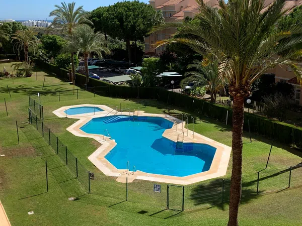 Piso - barrio La Concha-Resina Golf - vivienda en Estepona barata